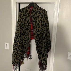 Reversible cheetah print and plaid shawl